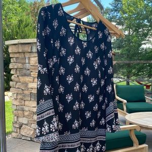 Lightweight printed junior’s dress